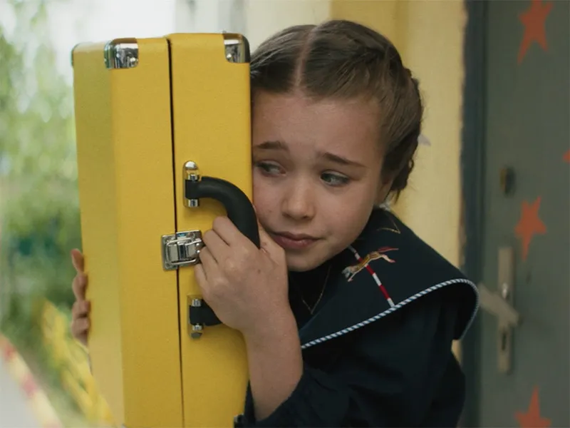 «Атмосфера кино», Киностудия Горького и «Кинокомпания братьев Андреасян» представляют трейлер и постер фильма  «Приключения желтого чемоданчика» - 2