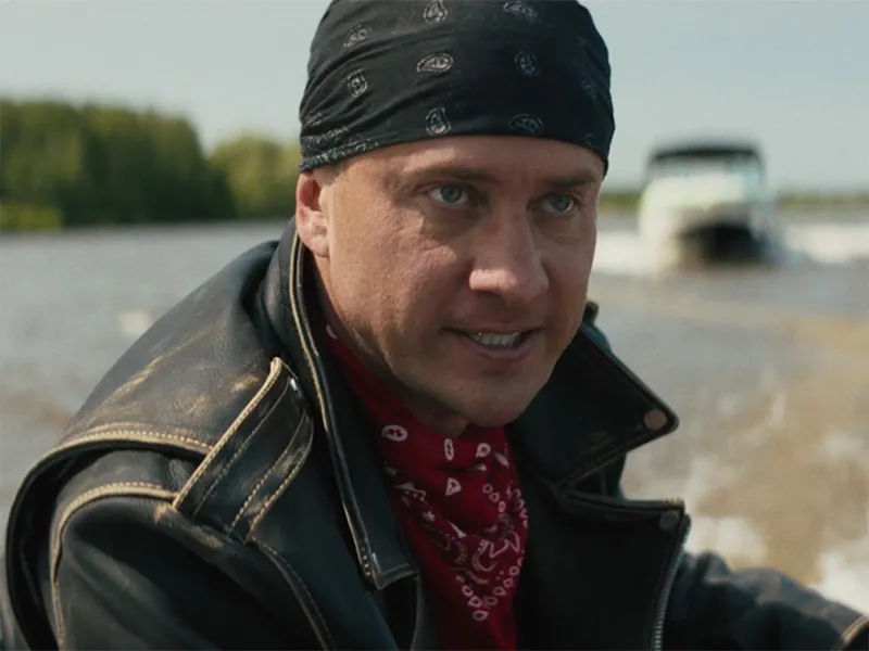 «Атмосфера кино», Киностудия Горького и «Кинокомпания братьев Андреасян» представляют трейлер и постер фильма  «Приключения желтого чемоданчика» - 3