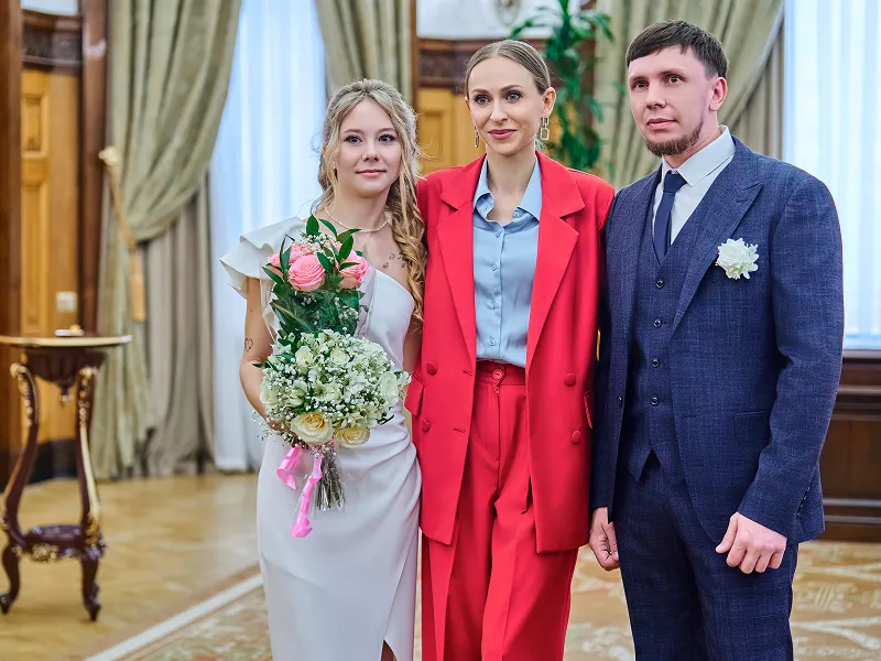 Актриса фильма «Касса невест» стала соведущей свадебных церемоний в самом популярном ЗАГСе Москвы - 1