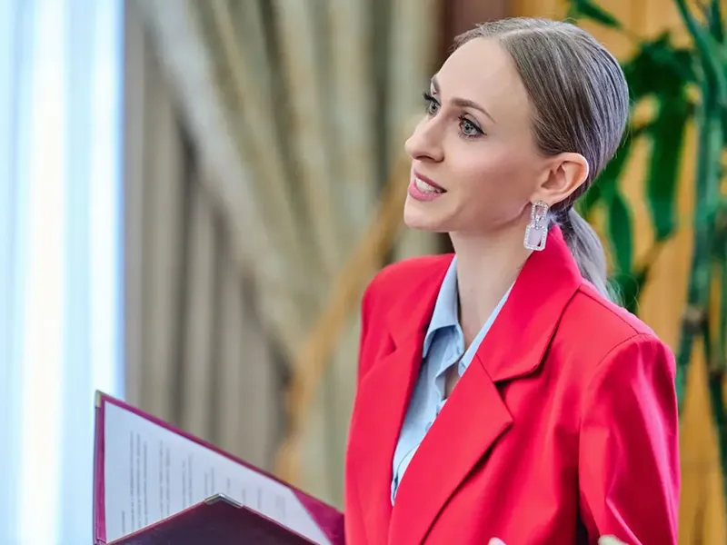 Актриса фильма «Касса невест» стала соведущей свадебных церемоний в самом популярном ЗАГСе Москвы - 2